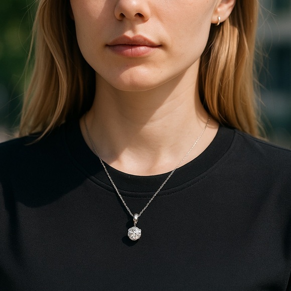 Silver plated clear CZ Express pendant & necklace - Picture 3 of 8